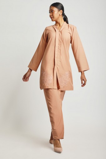 Nona Embroidered Kebarung Dusty Peach